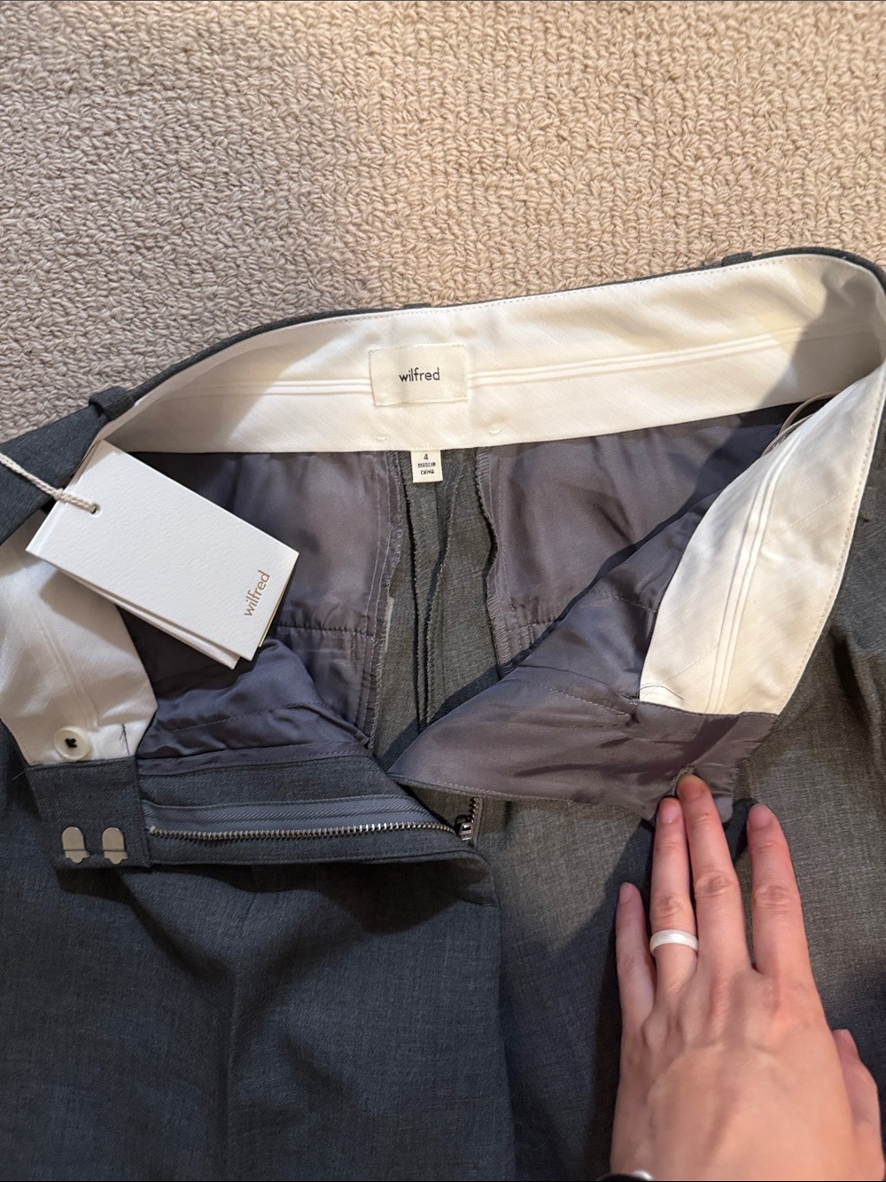 Aritzia | Effortless Pants | Heathered Dark Gray | Size 4 | NwT - Picture 2 of 5